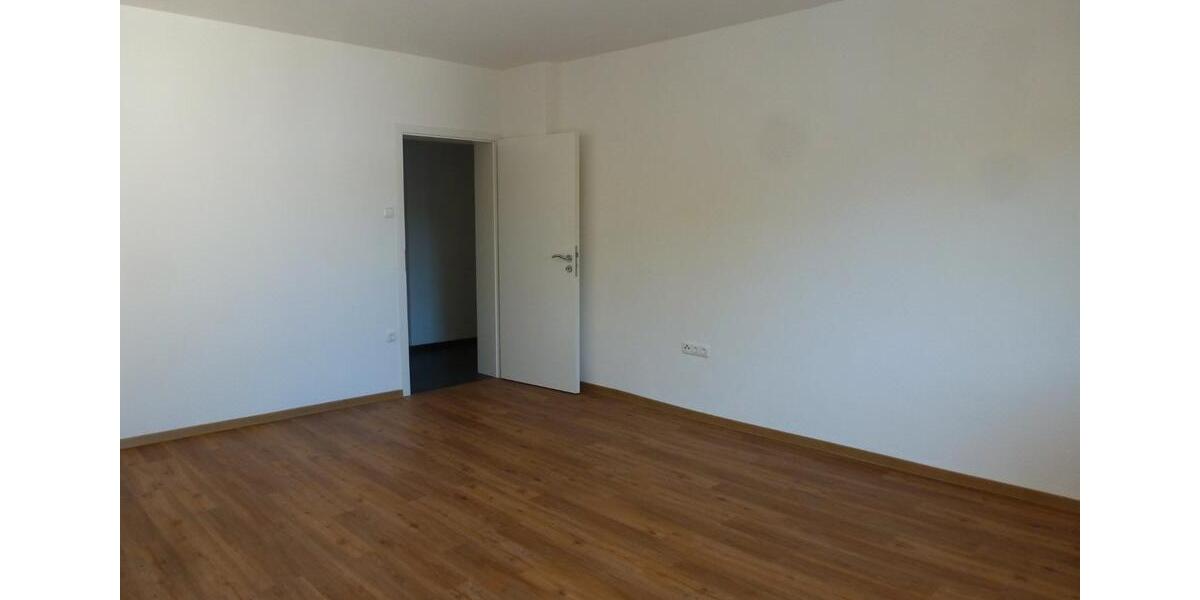 Etagenwohnung Darmstadt Darmstadt-Nord - 3 Zimmer, 85 m&sup2;, 1.100&euro; | Angebot:26665882