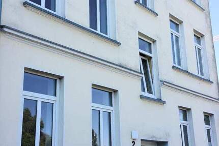 Frisch renovierte Wohnung im Dachgeschoss sucht neuen Mieter. 2 zimmer