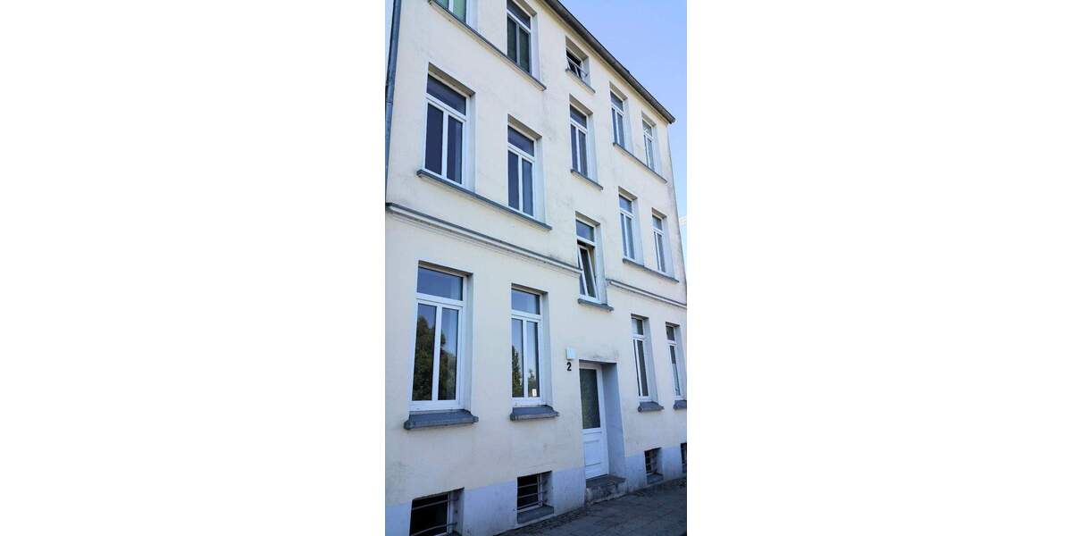 Frisch renovierte Wohnung im Dachgeschoss sucht neuen Mieter. 2 zimmer