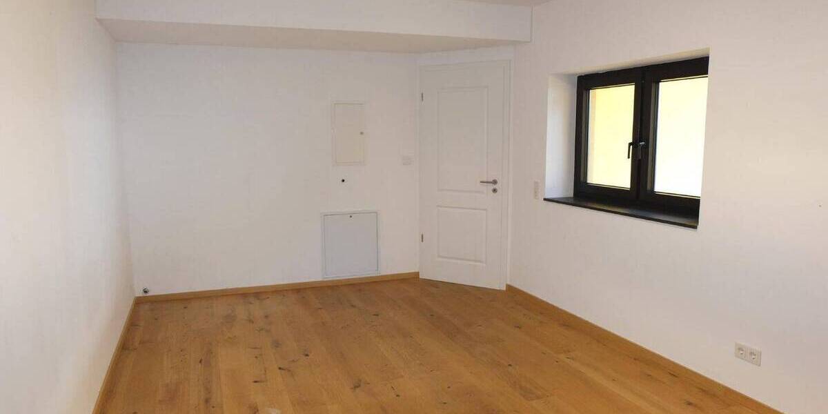 Etagenwohnung Schweich - 3 Zimmer, 115 m&sup2;, 1.100&euro; | Angebot:26192472