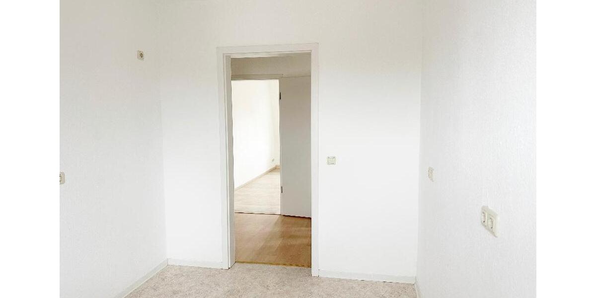 Etagenwohnung Nünchritz - 4 Zimmer, 94 m&sup2;, 625&euro; | Angebot:25979087