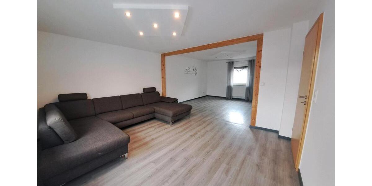 Etagenwohnung Neuhof - 3.5 Zimmer, 100 m&sup2;, 750&euro; | Angebot:26227374
