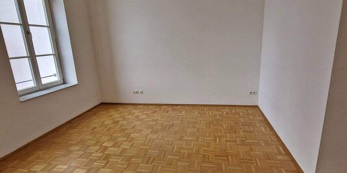 Etagenwohnung Schwerin Altstadt - 450&euro; | Angebot:25773177