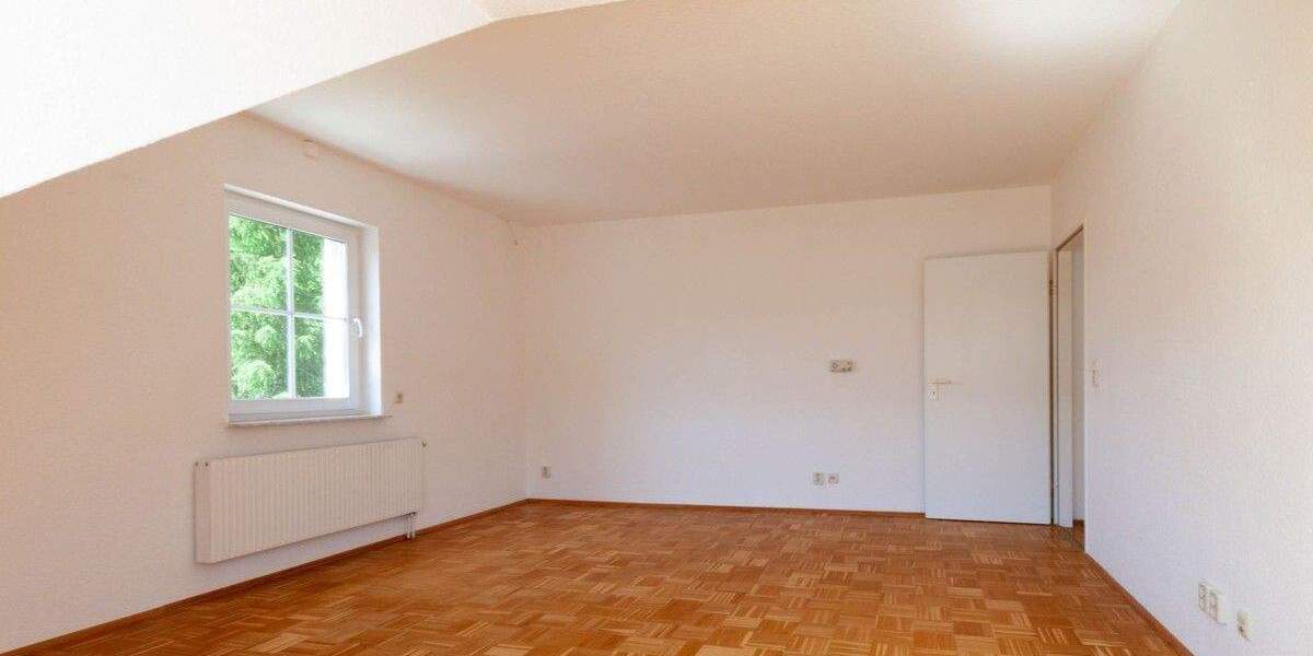 Etagenwohnung Annaberg-Buchholz OT Buchholz Annaberg - 2 Zimmer, 58 m&sup2;, 270&euro; | Angebot:25688315