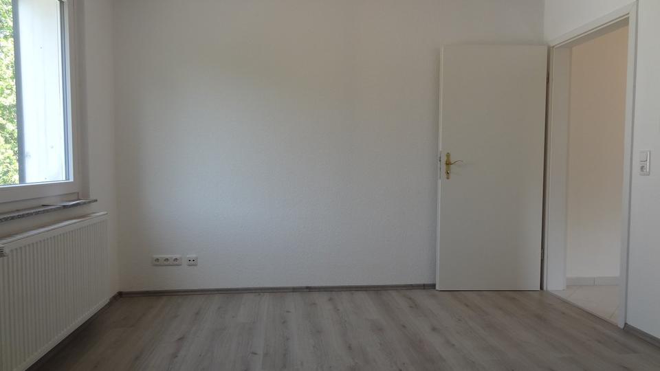 Dachgeschoßwohnung Velbert Langenberg - 1 Zimmer, 32 m&sup2;, 270&euro; | Angebot:25054609