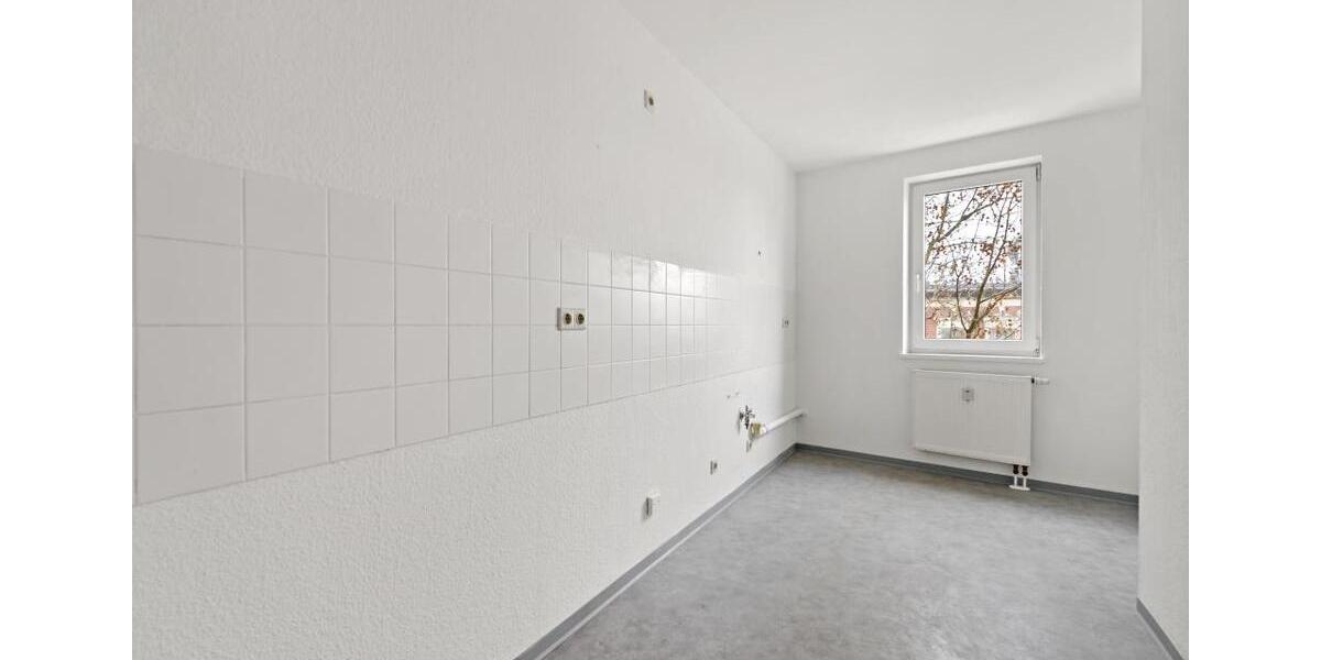 Etagenwohnung Weißenfels - 3 Zimmer, 63 m&sup2;, 346&euro; | Angebot:25854357