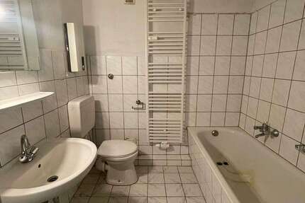 Wohnung Mönchengladbach Rheydt - 4 Zimmer, 73 m&sup2;, 740&euro; | Angebot:24216638