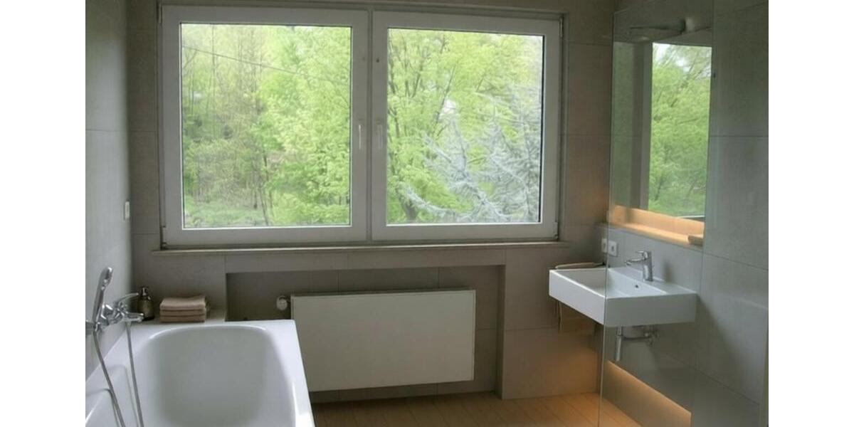 Etagenwohnung Reichshof - 3 Zimmer, 84 m&sup2;, 750&euro; | Angebot:25903370