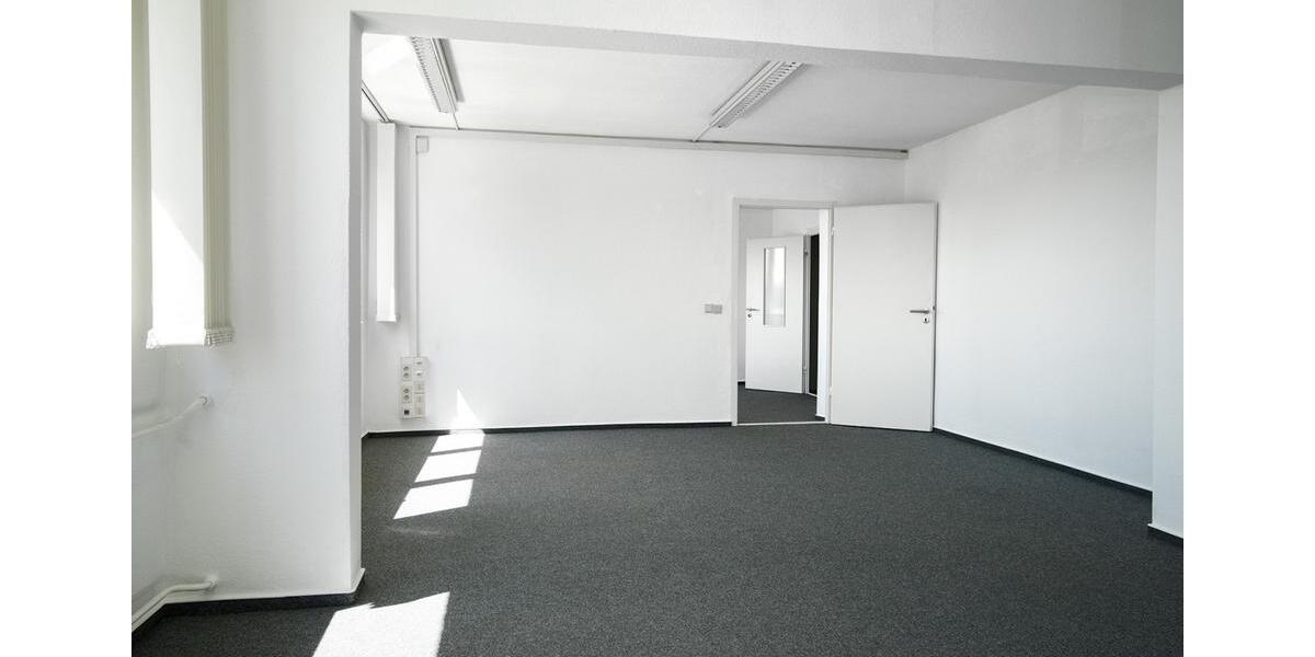 Gewerbeobjekt Lambrechtshagen - 9&euro; | Angebot:23810775