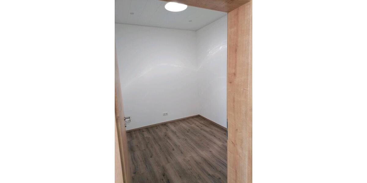 Etagenwohnung Loiching - 3 Zimmer, 75 m&sup2;, 1.250&euro; | Angebot:25542951