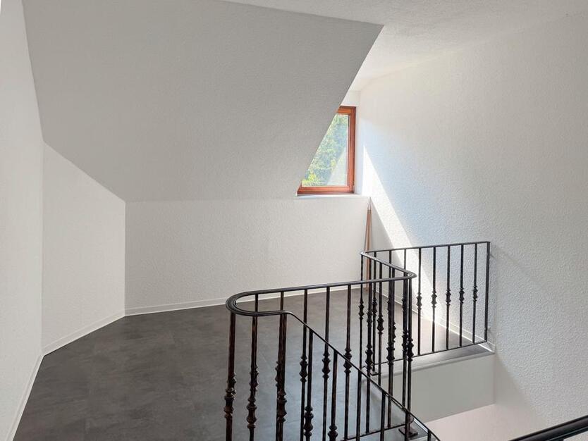 4 Zimmer Dachgeschoßwohnung mit Gartennutzung