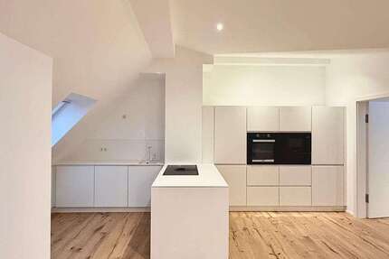 Wohnung Frankfurt Süd - 5 Zimmer, 140 m&sup2;, 2.800&euro; | Angebot:27373749