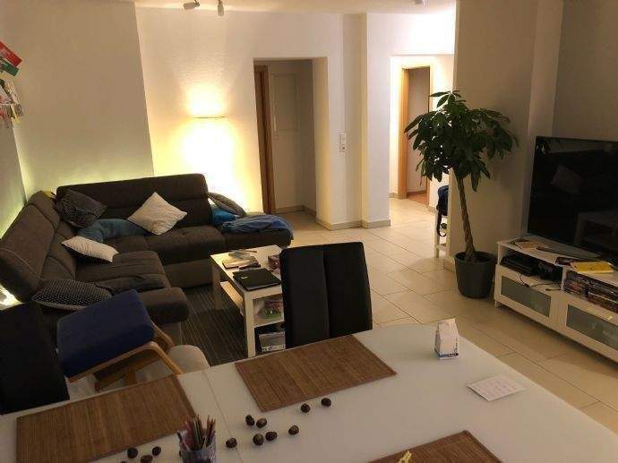 3 Raum Wohnung mit Balkon Laminat Lift in der Raiffeisenstraße Krämpfervorstadt 3 zimmer