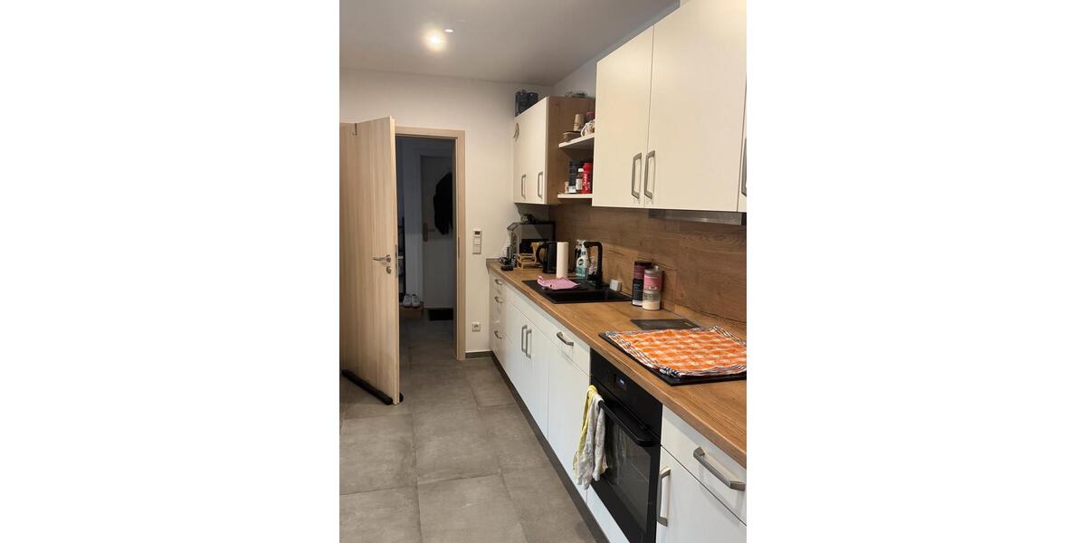 Etagenwohnung Halberstadt - 3 Zimmer, 100 m&sup2;, 800&euro; | Angebot:26228076