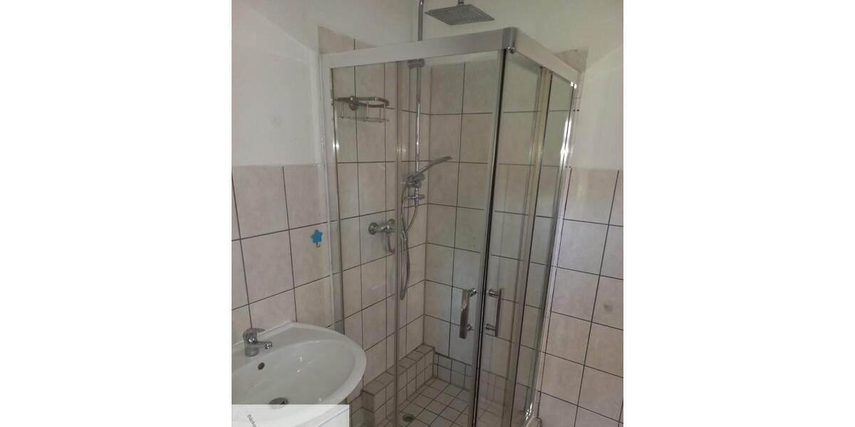 Erdgeschoßwohnung Teuchern - 2 Zimmer, 70 m&sup2;, 303&euro; | Angebot:24690916