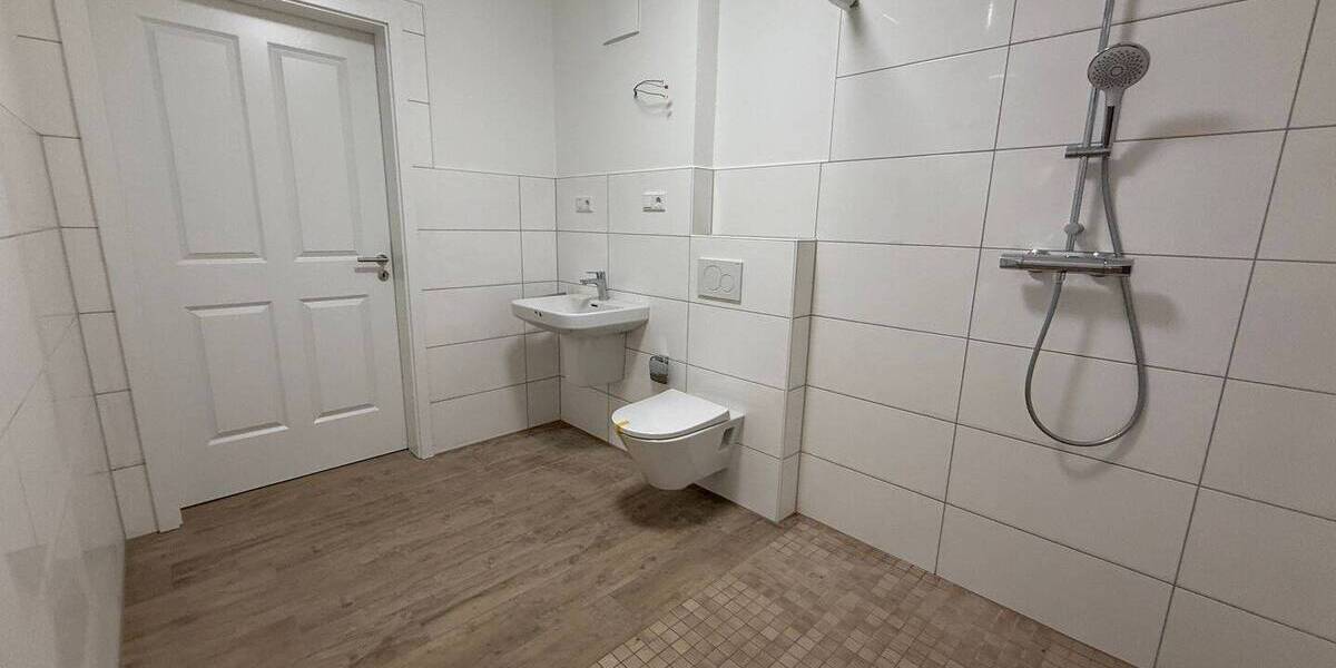 Etagenwohnung Cloppenburg - 3 Zimmer, 66 m&sup2;, 805&euro; | Angebot:25671446