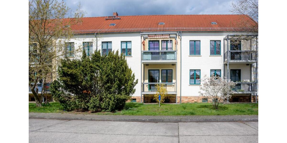 Helle 3 ZKB im EG mit Südwest-Balkon in 4-Familienhaus 3 zimmer