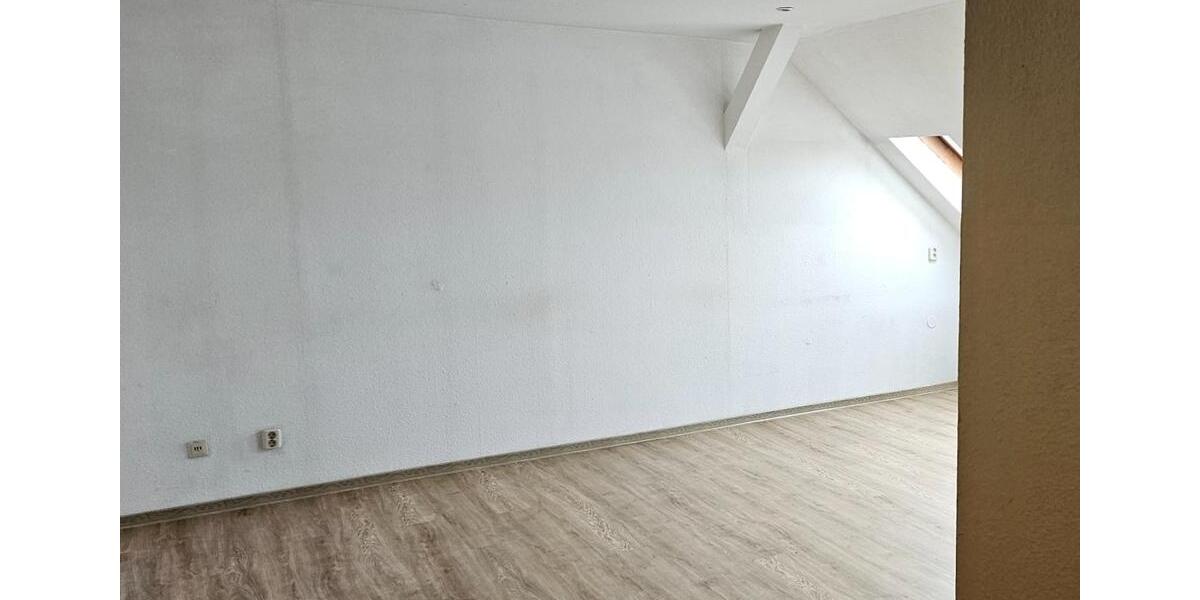 Dachgeschoßwohnung Erfurt Johannesvorstadt - 3 Zimmer, 95 m&sup2;, 740&euro; | Angebot:25539498