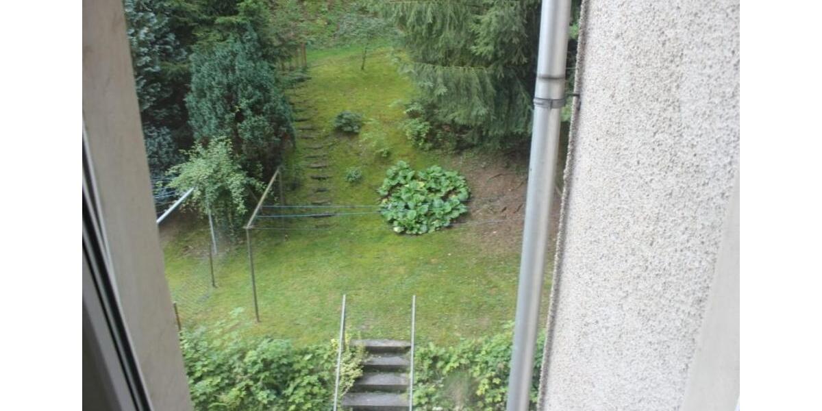 Etagenwohnung Reichenbach im Vogtland - 4 Zimmer, 84 m&sup2;, 300&euro; | Angebot:26566347