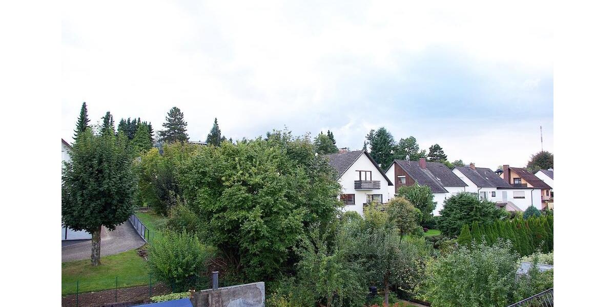 Dachgeschoßwohnung Riegelsberg - 3 Zimmer, 100 m&sup2;, 680&euro; | Angebot:26287855