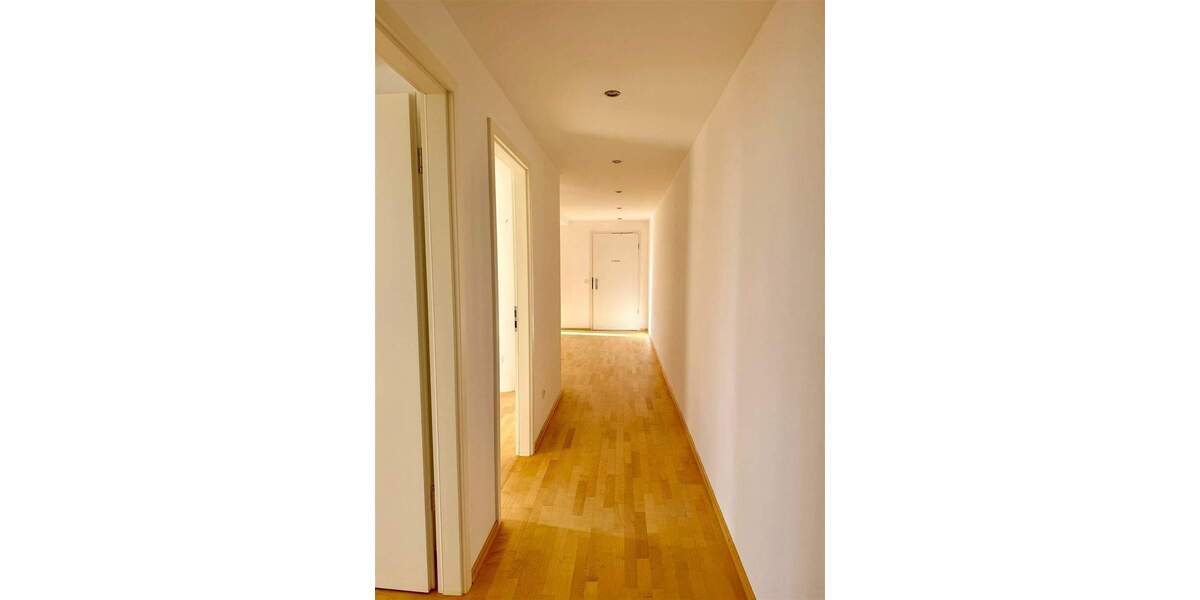 Gewerbeobjekt Murnau a. Staffelsee Murnau - 4 Zimmer, 105 m&sup2;, 1.600&euro; | Angebot:24580094