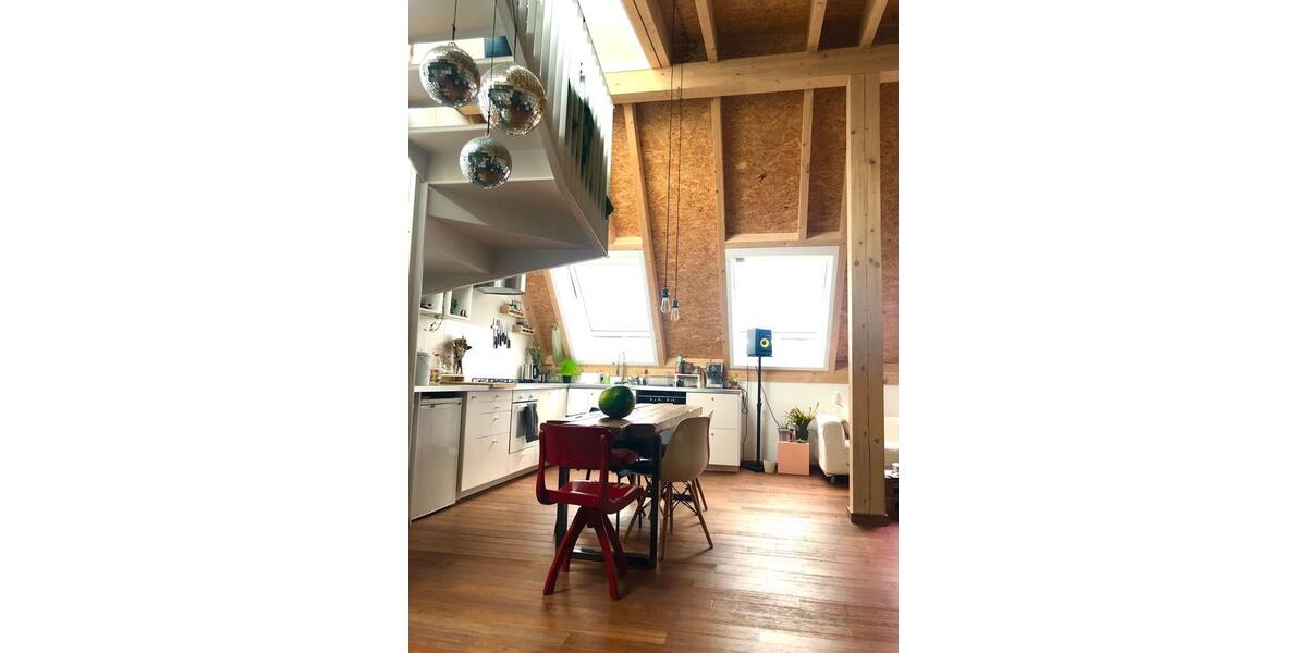 Dachgeschoßwohnung Berlin Friedrichshain-Kreuzberg - 3 Zimmer, 100 m&sup2;, 850&euro; | Angebot:26341777