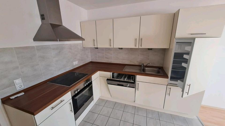 Dachgeschoßwohnung Eggenfelden - 2 Zimmer, 83 m&sup2;, 720&euro; | Angebot:26277328