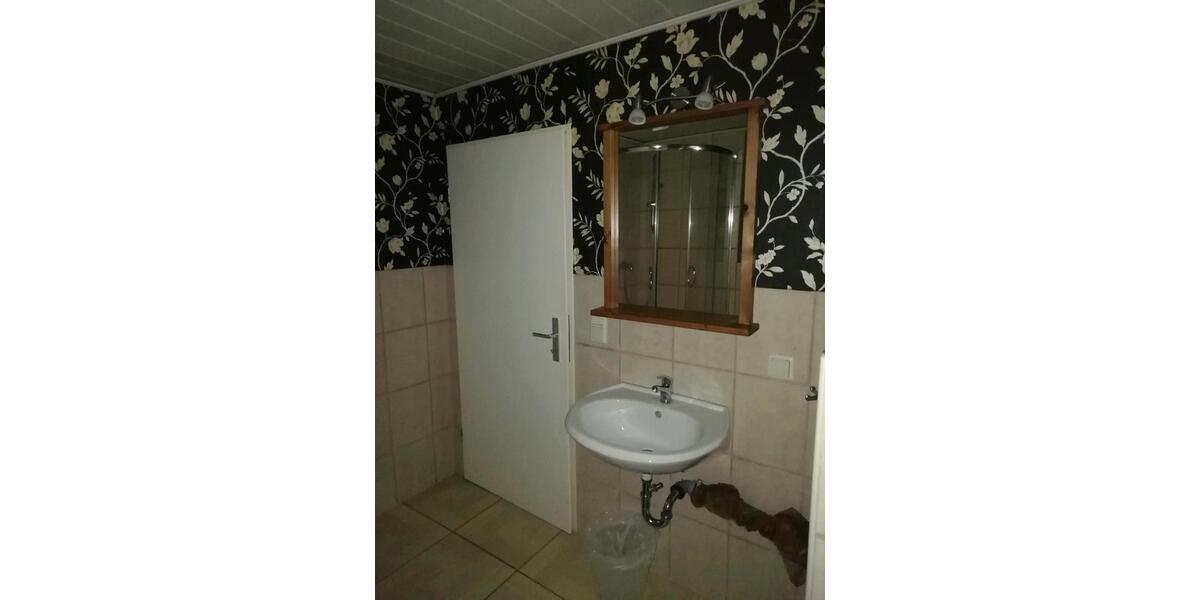 Wohnen auf Zeit Helsa - 3 Zimmer, 20 m&sup2;, 30&euro; | Angebot:10292708