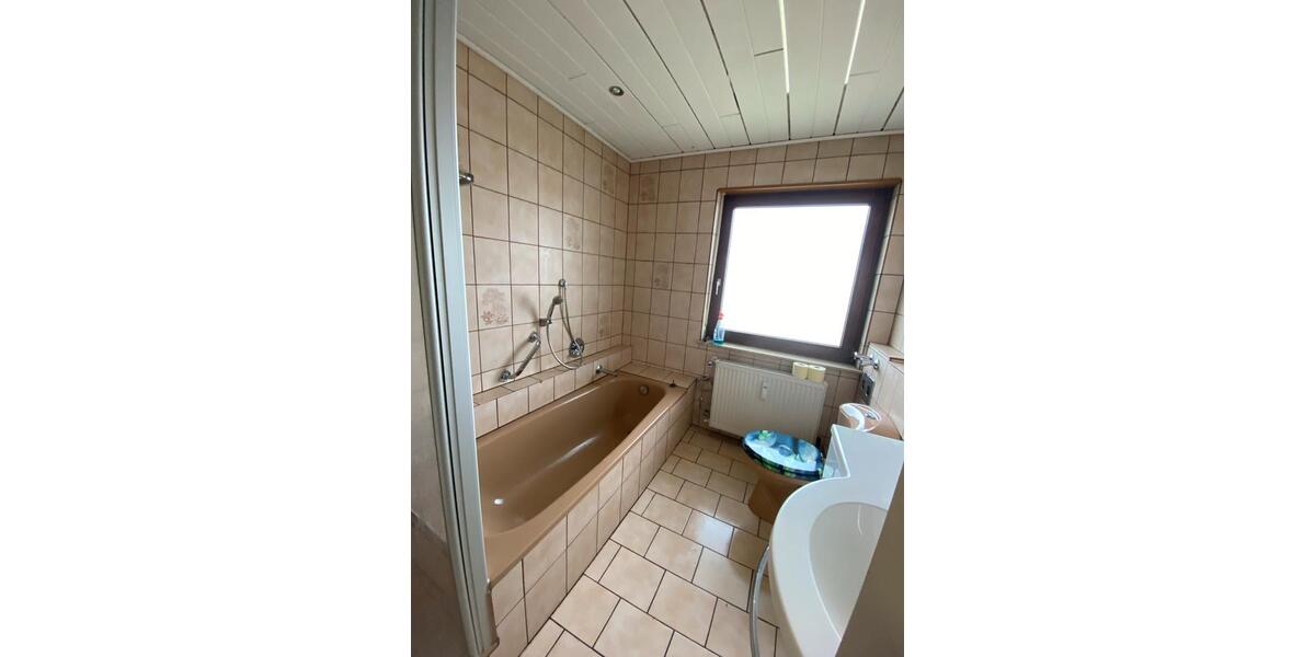 Etagenwohnung Fulda - 5 Zimmer, 115 m&sup2;, 490&euro; | Angebot:26578834