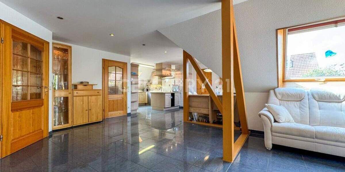 Etagenwohnung Itzgrund (Kaltenbrunn) Kaltenbrunn - 6 Zimmer, 148 m&sup2;, 1.200&euro; | Angebot:25103031