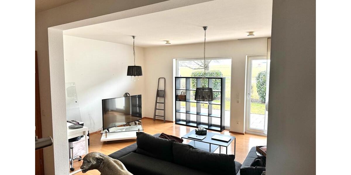 Modernes Reihenmittelhaus mit traumhaftem Grünblick & Terrasse 3.5 zimmer
