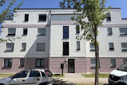 Wohnung Schönefeld - 3.5 Zimmer, 102 m&sup2;, 1.849&euro; | Angebot:26983626