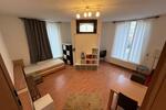 Lichtdurchflutete 3-Zimmer-Mietwohnung (möbl.) mit Altbaucharme zimmer