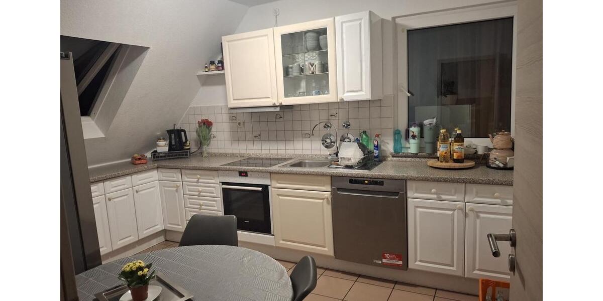 Etagenwohnung Butzbach - 3 Zimmer, 90 m&sup2;, 950&euro; | Angebot:26385293