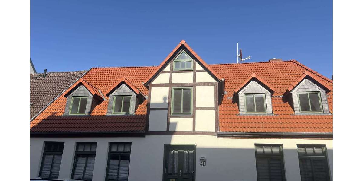 Etagenwohnung Laage - 6 Zimmer, 179 m&sup2;, 1.390&euro; | Angebot:26951588
