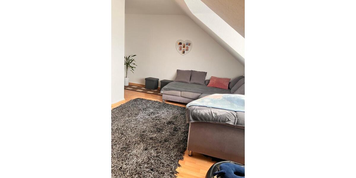 Dachgeschoßwohnung Kassel Südstadt - 1 Zimmer, 25 m&sup2;, 250&euro; | Angebot:24662810