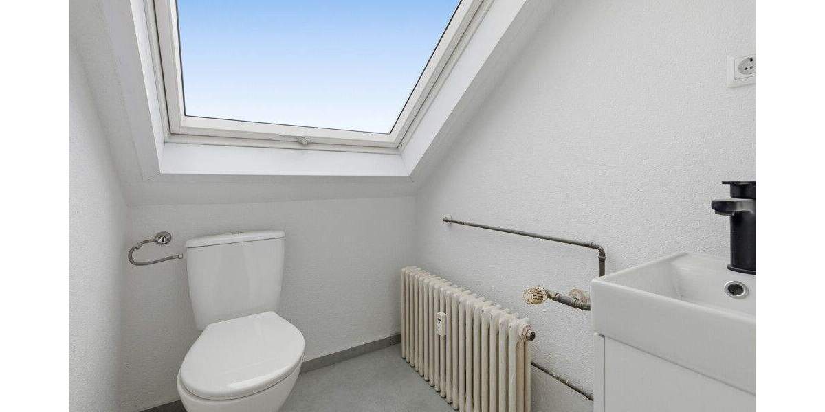 Traumhafte 2-Zimmer-Dachgeschosswohnung in Karlsruhe-Neureut- Erstbezug nach Sanierung! 2 zimmer