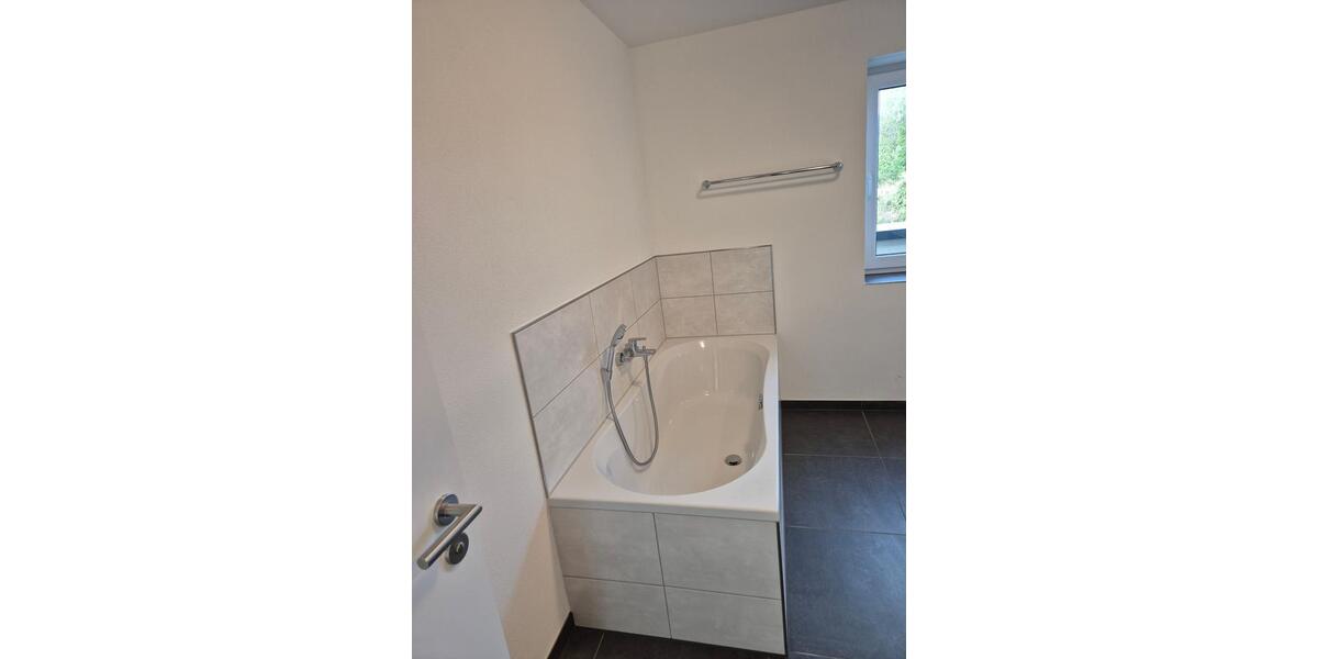 Einfamilienhaus Wadern - 2 Zimmer, 90 m&sup2;, 1.100&euro; | Angebot:21550488