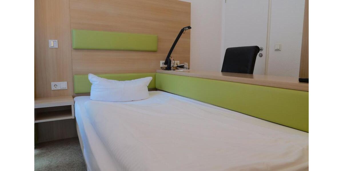 Etagenwohnung Karlsruhe Innenstadt-Ost - 1 Zimmer, 22 m&sup2;, 650&euro; | Angebot:25208390