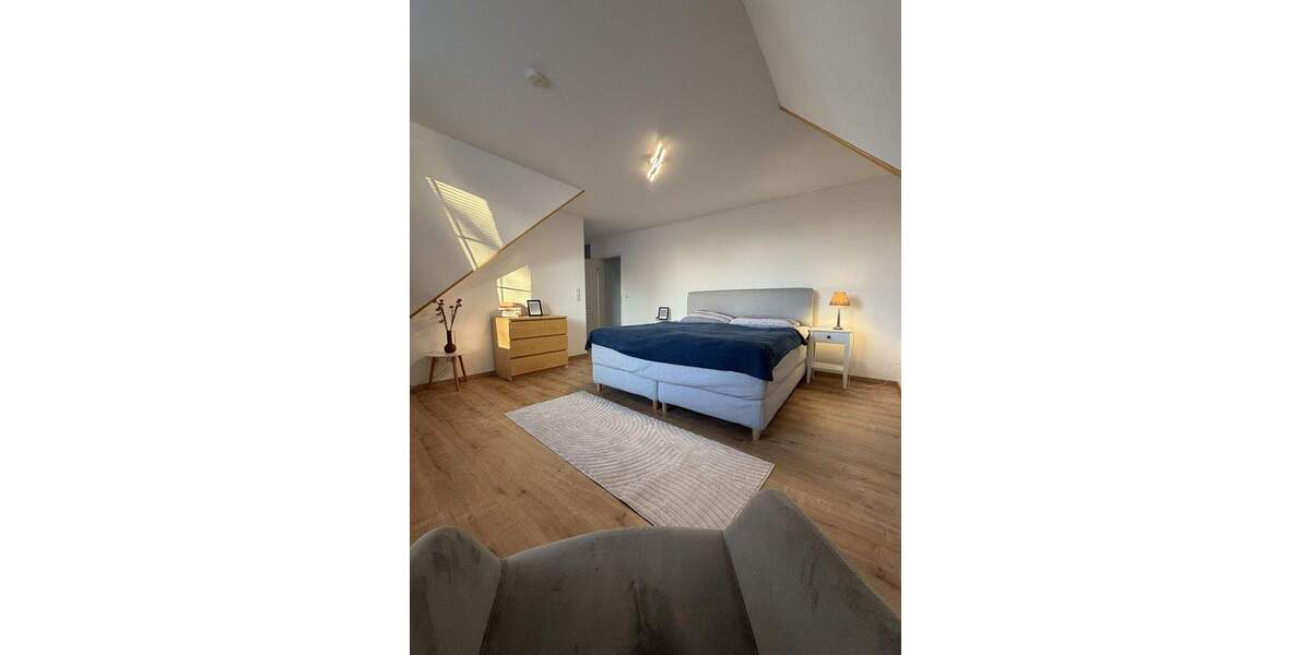 Einfamilienhaus Kröslin - 6 Zimmer, 220 m&sup2;, 1.990&euro; | Angebot:24671910