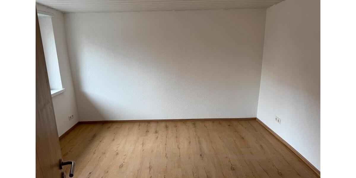 Erdgeschoßwohnung Weingarten - 3 Zimmer, 64 m&sup2;, 900&euro; | Angebot:25221342