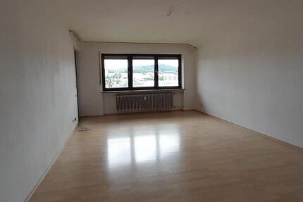 4-Zimmer-DG-Wohnung in Viechtach demnächst zu vermieten! 4 zimmer