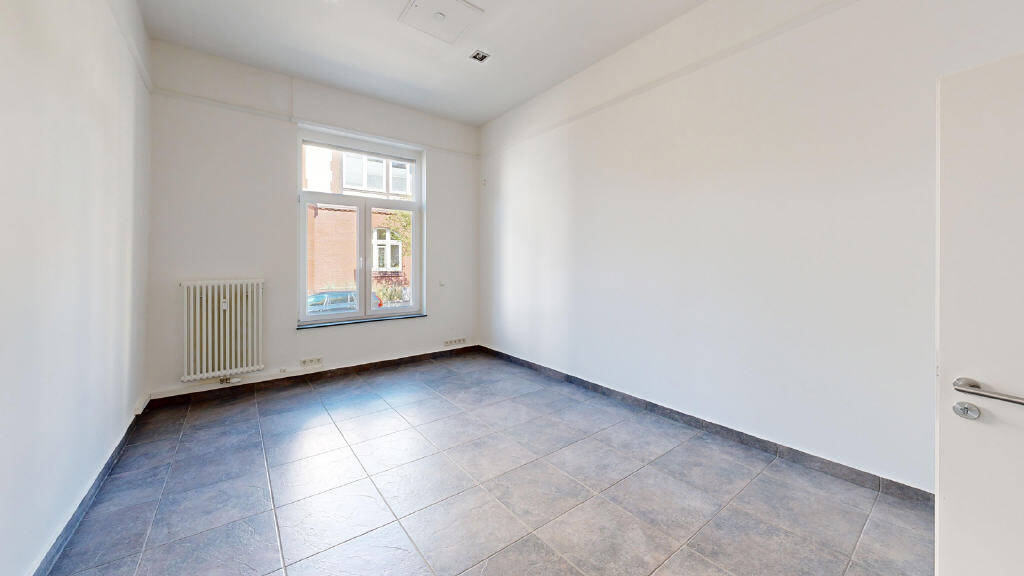 Etagenwohnung Brühl - 3 Zimmer, 137 m&sup2;, 1.550&euro; | Angebot:26488672