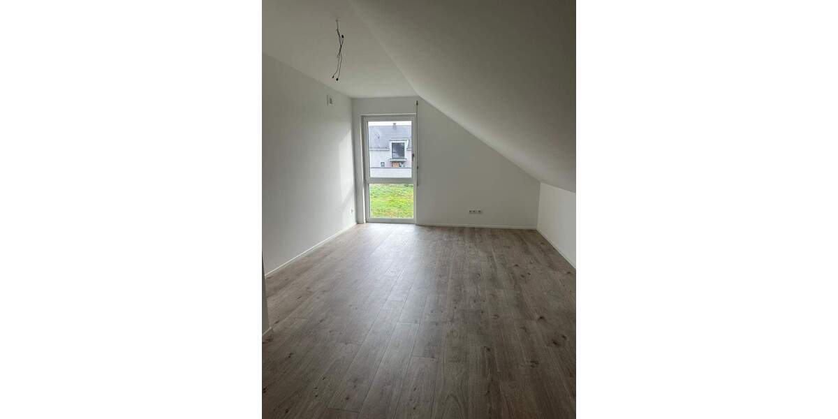 Einfamilienhaus Gaggenau - 5 Zimmer, 141 m&sup2;, 2.200&euro; | Angebot:25797712