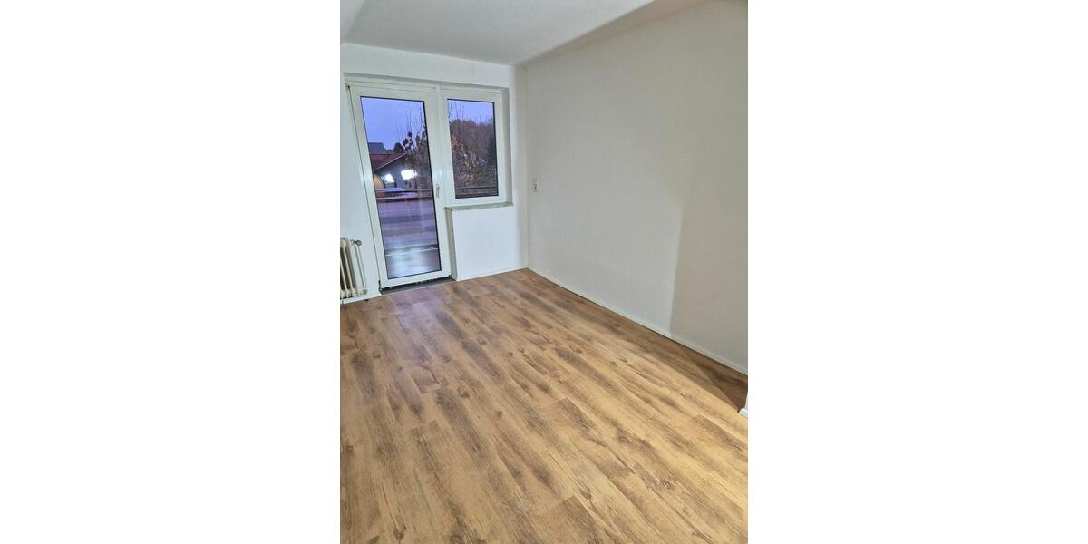 Etagenwohnung Großheide - 3 Zimmer, 75 m&sup2;, 595&euro; | Angebot:26002131