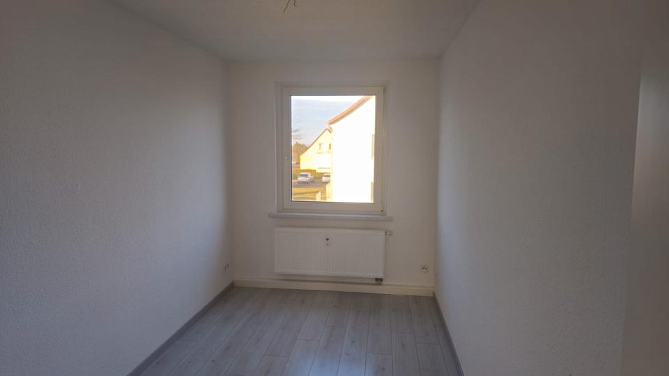 Etagenwohnung Osternienburger Land - 4 Zimmer, 70 m&sup2;, 430&euro; | Angebot:26268412
