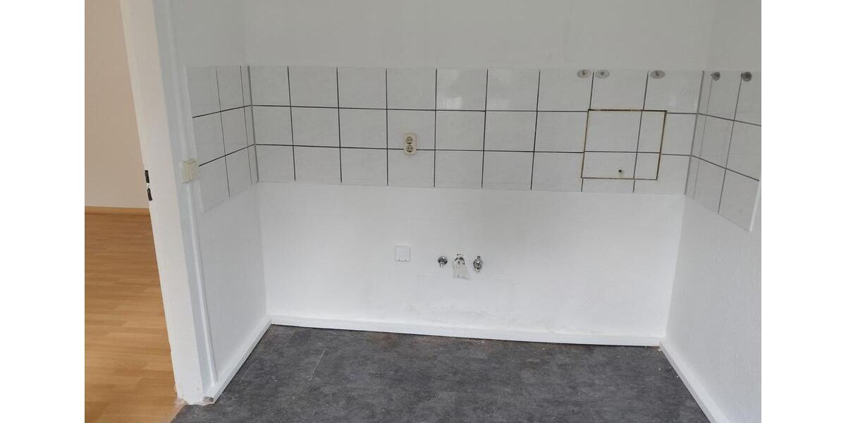 Etagenwohnung Südliches Anhalt - 3 Zimmer, 61 m&sup2;, 304&euro; | Angebot:25484103