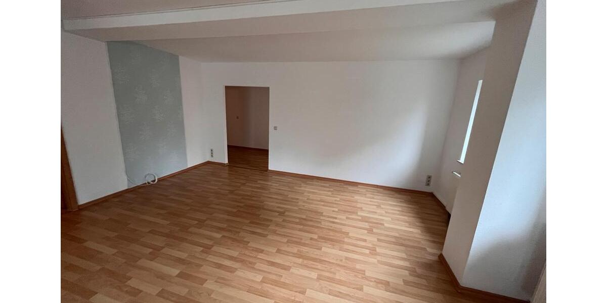Dachgeschoßwohnung Geringswalde - 4 Zimmer, 110 m&sup2;, 920&euro; | Angebot:24733373