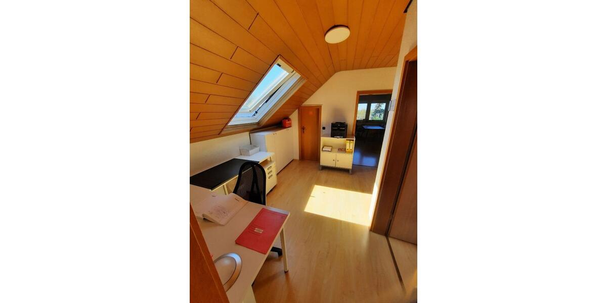 Maisonettenwohnung Nieder-Olm Olm - 6 Zimmer, 172 m&sup2;, 1.400&euro; | Angebot:24830997