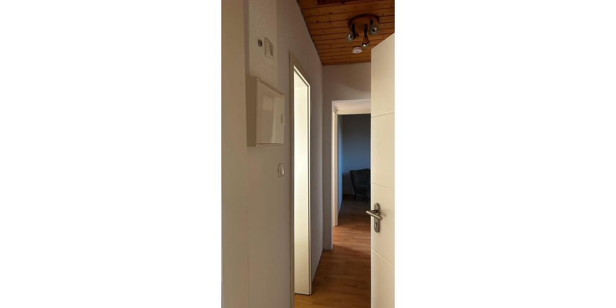 Dachgeschoßwohnung Wolfsburg - 2.5 Zimmer, 50 m&sup2;, 650&euro; | Angebot:25367966